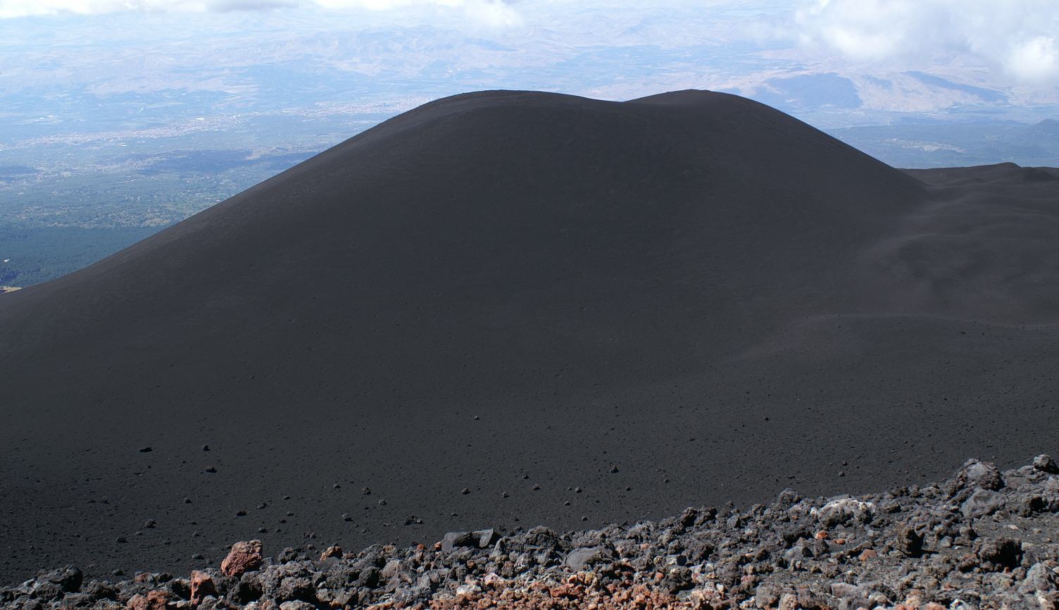 Monte Frumento Supino cubierto por piroclastos