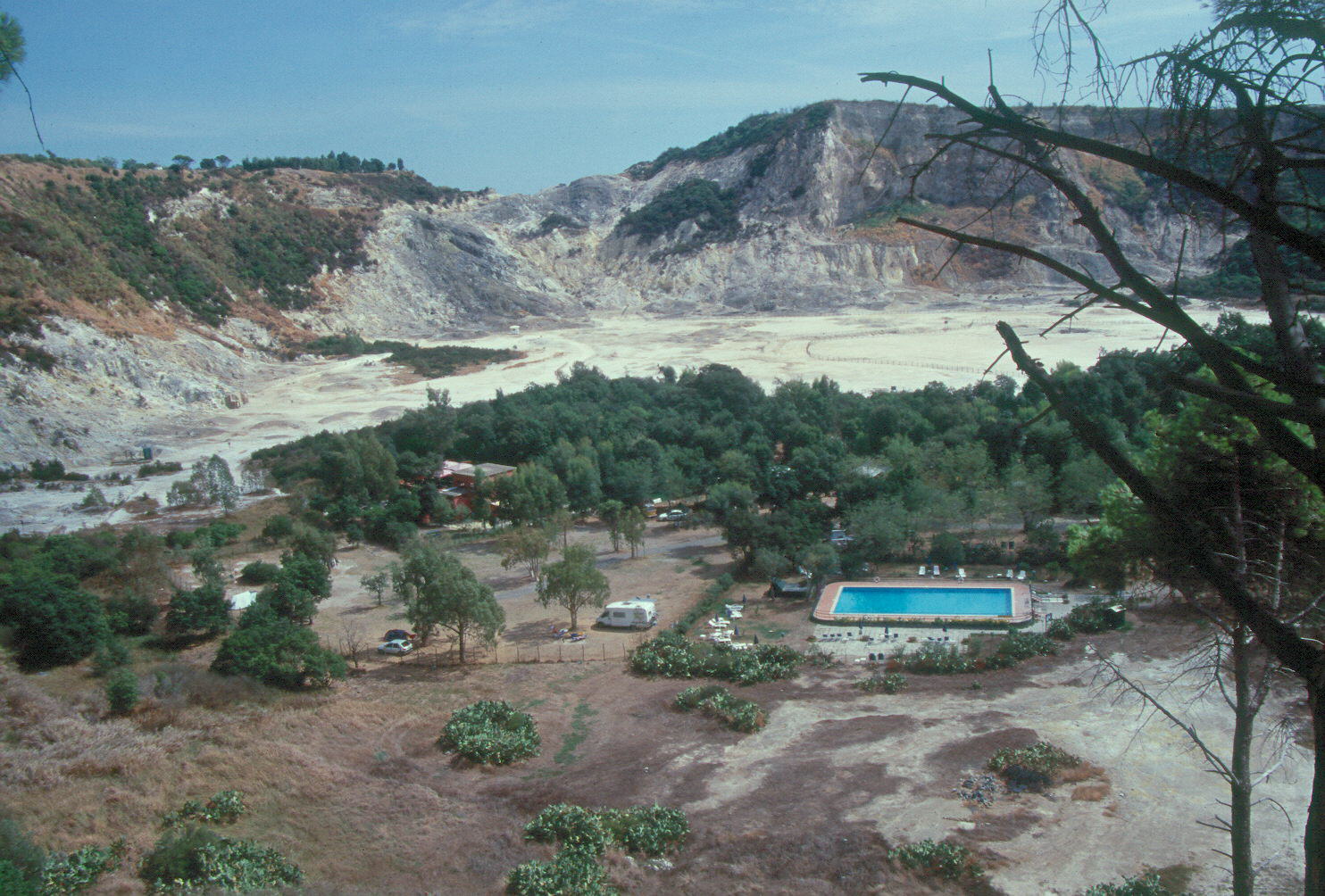 Explotacin turstica de la Solfatara