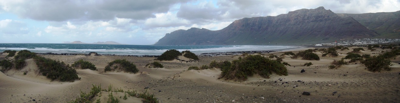 Risco y Caleta de Famara. 