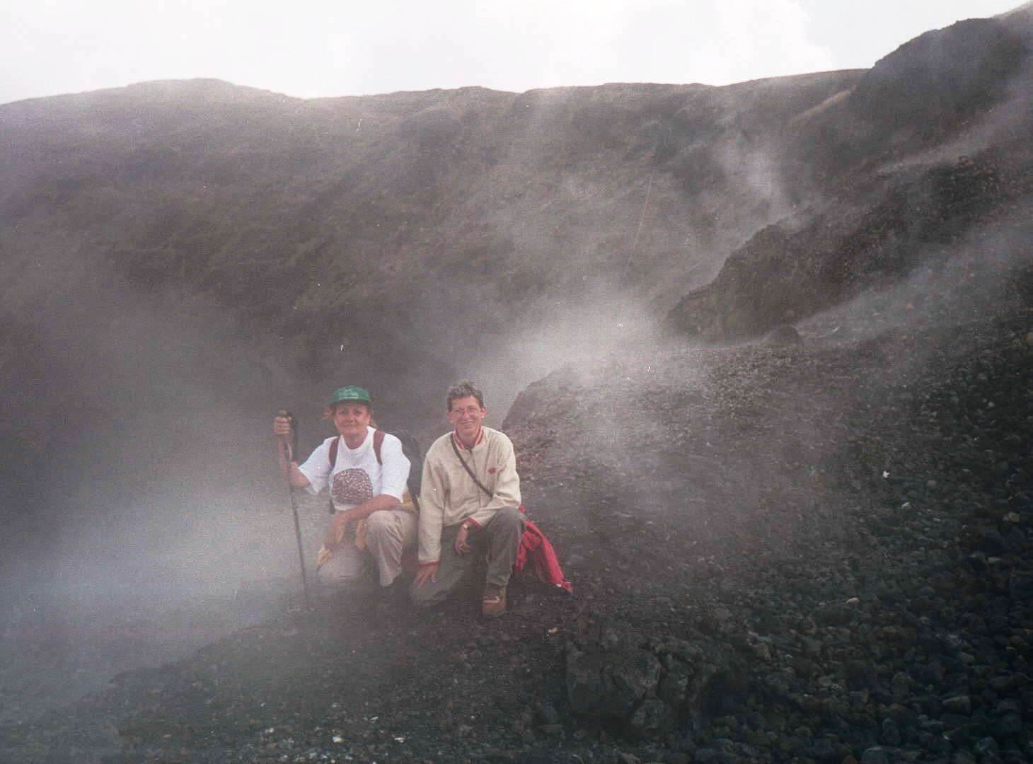 Miembros de GEOVOLl e INVOLCAN en la cima del Paricutn
