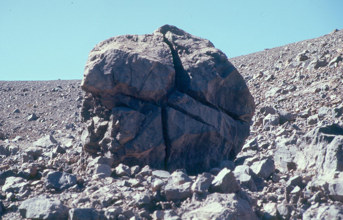 Bomba agrietada. 1888